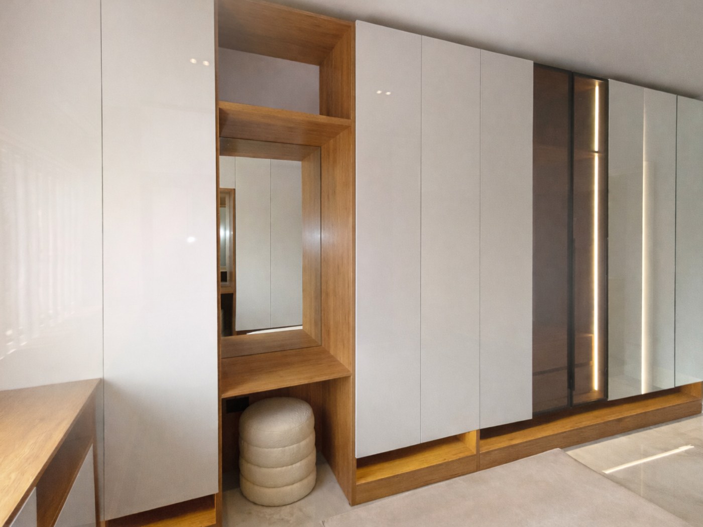 Premium Wardrobe with Glass Doors — Lekki photo 3
