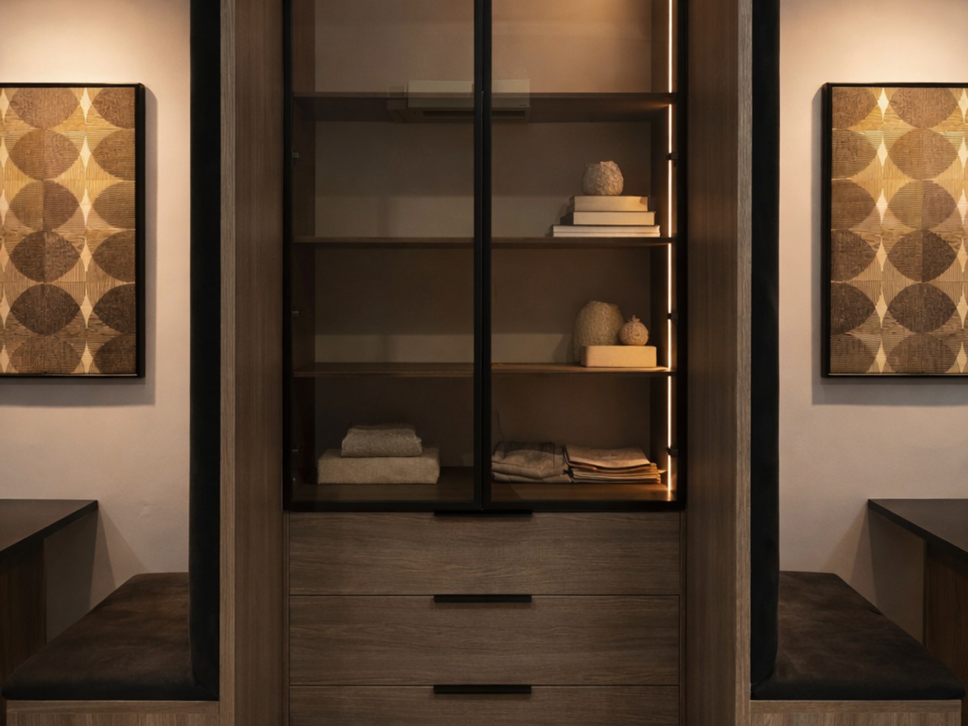 Built-in Dining & Display Feature — Lagos photo 3