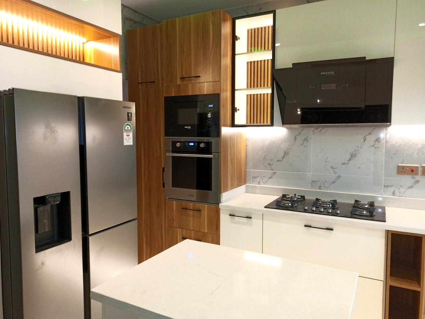 Luxury Bedroom Wall Panel & Lighting — Lekki photo 2